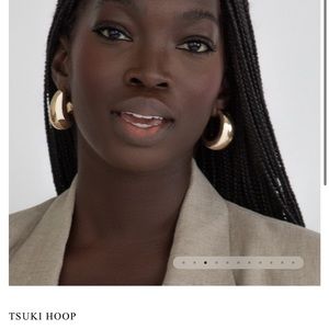 Shashi tsuki hoops gold